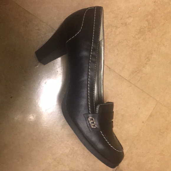 Reflectivity high heel shoe Size 6 1/2 black - Picture 2 of 4